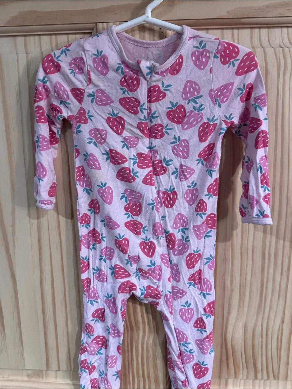 Lullaby Lane Pink Strawberry Print Footed Sleeper Pajama‎ 6-9 Months Zip Up